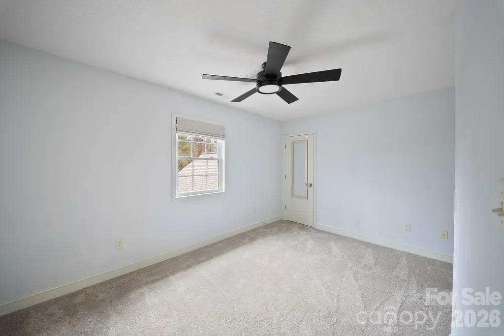 21 Hope Road Weaverville NC 28787