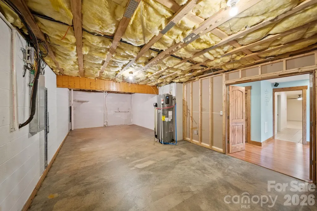21 Hope Road Weaverville NC 28787