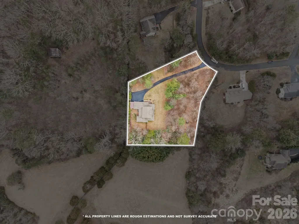 21 Hope Road Weaverville NC 28787