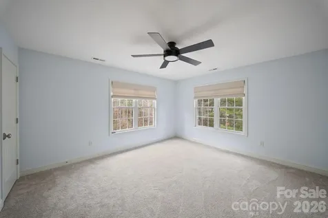 21 Hope Road Weaverville NC 28787