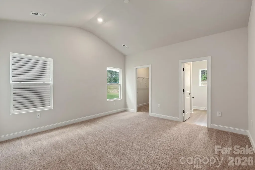 6738 Fairford Drive Charlotte NC 28215