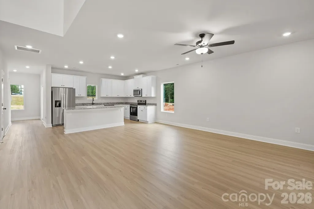 6734 Fairford Drive Charlotte NC 28215