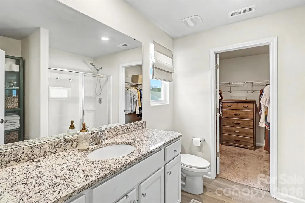 2215 Transatlantic Avenue Charlotte NC 28215