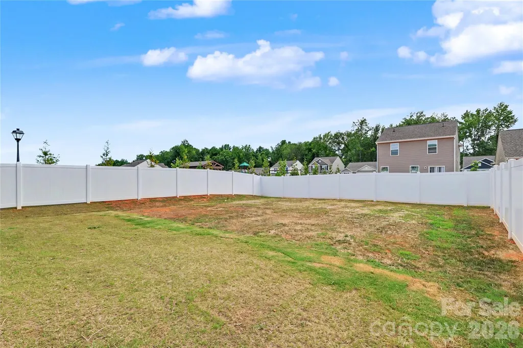 2215 Transatlantic Avenue Charlotte NC 28215