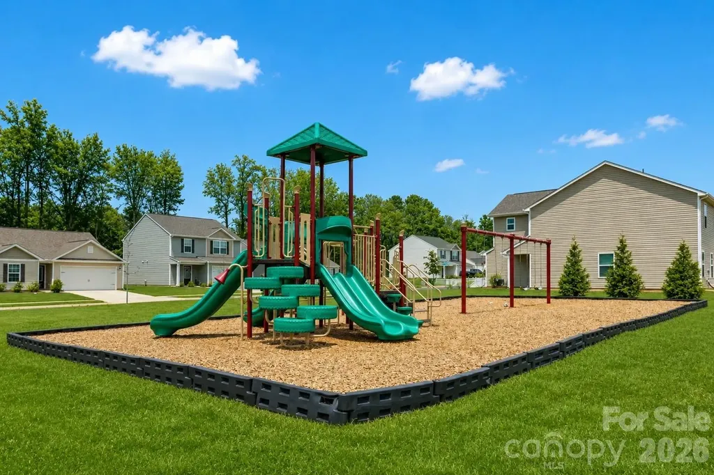 2215 Transatlantic Avenue Charlotte NC 28215