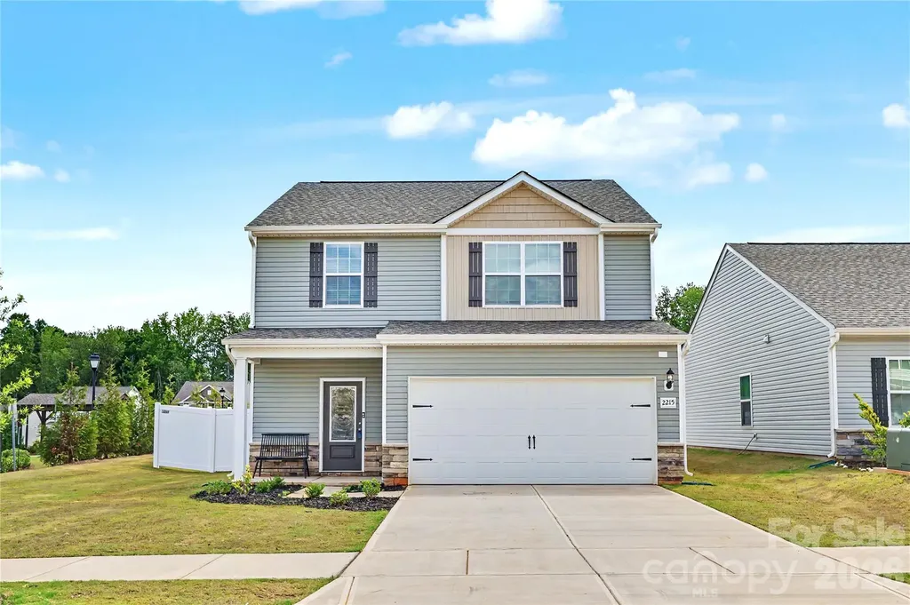 2215 Transatlantic Avenue Charlotte NC 28215