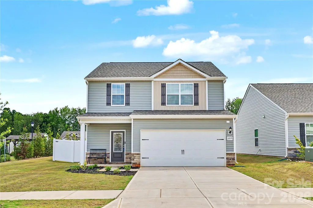 2215 Transatlantic Avenue Charlotte NC 28215