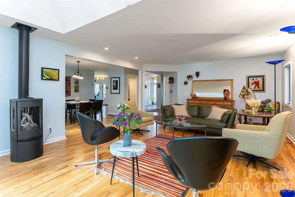 168 Skyview Circle Asheville NC 28804
