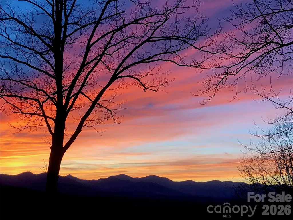 168 Skyview Circle Asheville NC 28804