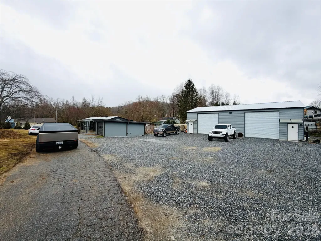 3021 Spartanburg Highway East Flat Rock NC 28726