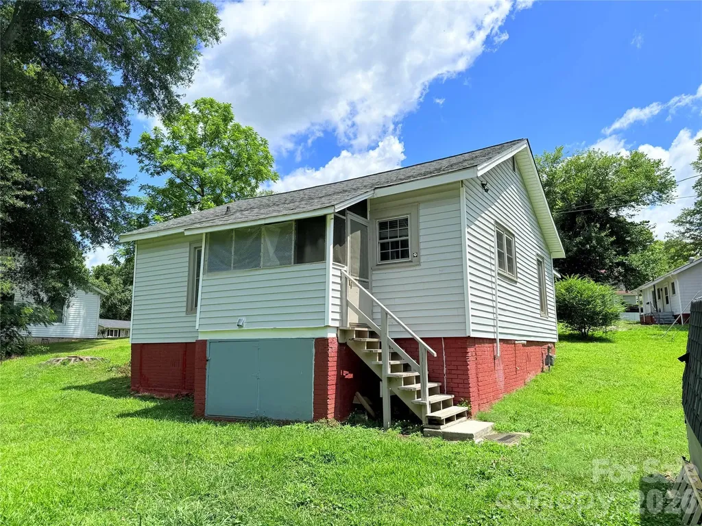 214 Wood Street Mount Holly NC 28120