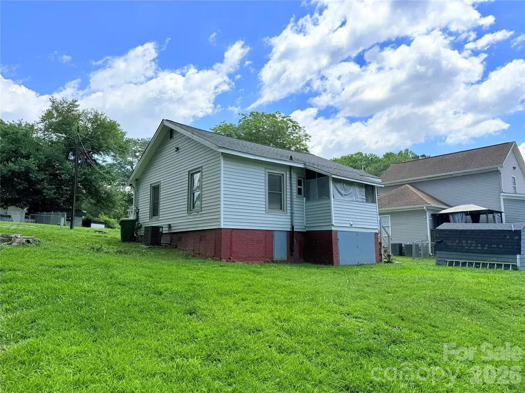 214 Wood Street Mount Holly NC 28120