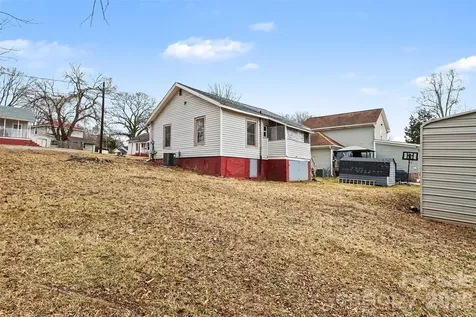 214 Wood Street Mount Holly NC 28120