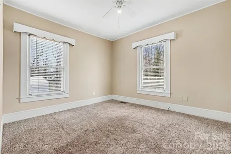 214 Wood Street Mount Holly NC 28120