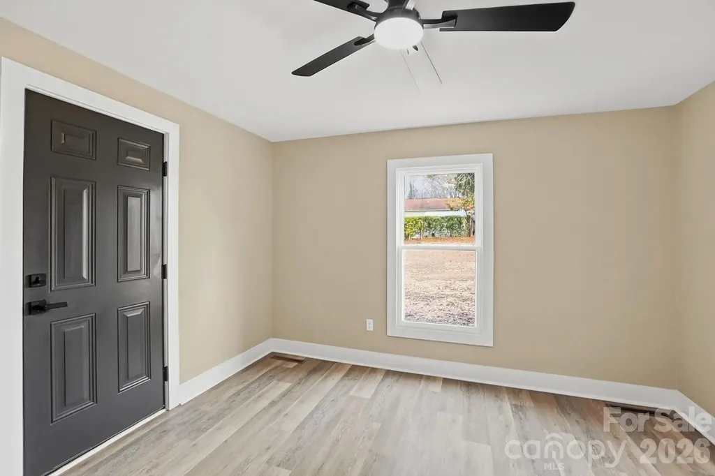 212 Pethel Street Kannapolis NC 28081