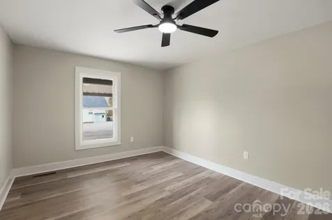 212 Pethel Street Kannapolis NC 28081