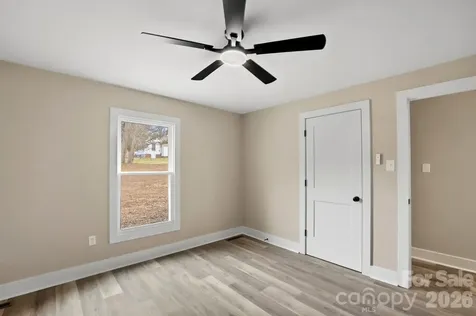 212 Pethel Street Kannapolis NC 28081