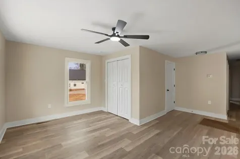 212 Pethel Street Kannapolis NC 28081