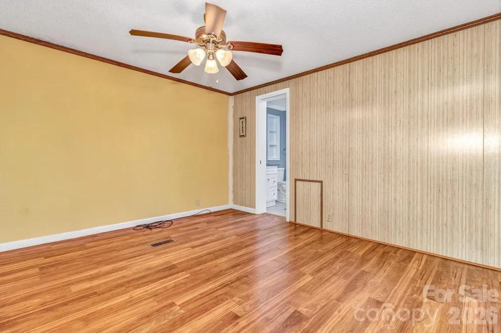 405 Deerfield Court Hendersonville NC 28792