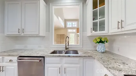 11724 Easthampton Circle Charlotte NC 28277