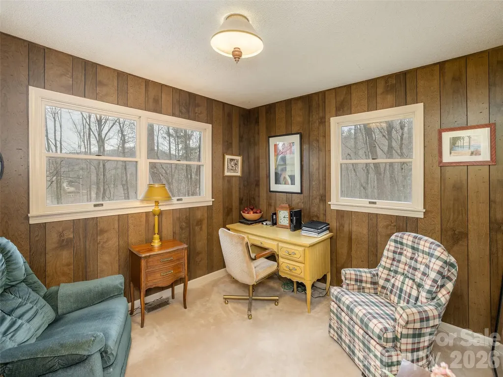 227 Sky Lake Drive Hendersonville NC 28739