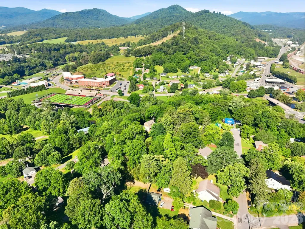 239 Northside Street Canton NC 28716