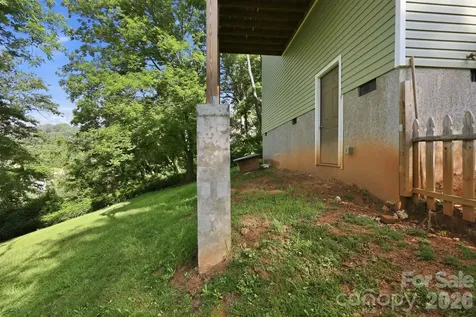 239 Northside Street Canton NC 28716