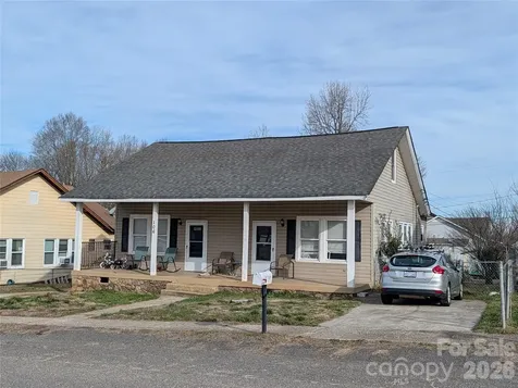106 E Spencer Avenue Gastonia NC 28054