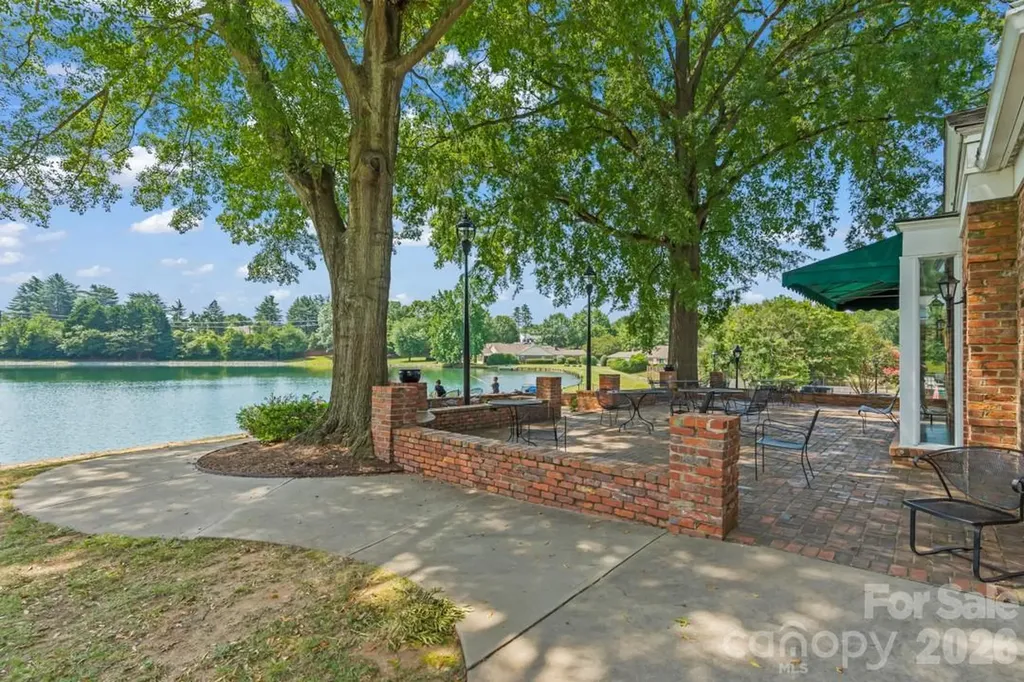 7004 Quail Hill Road Charlotte NC 28210