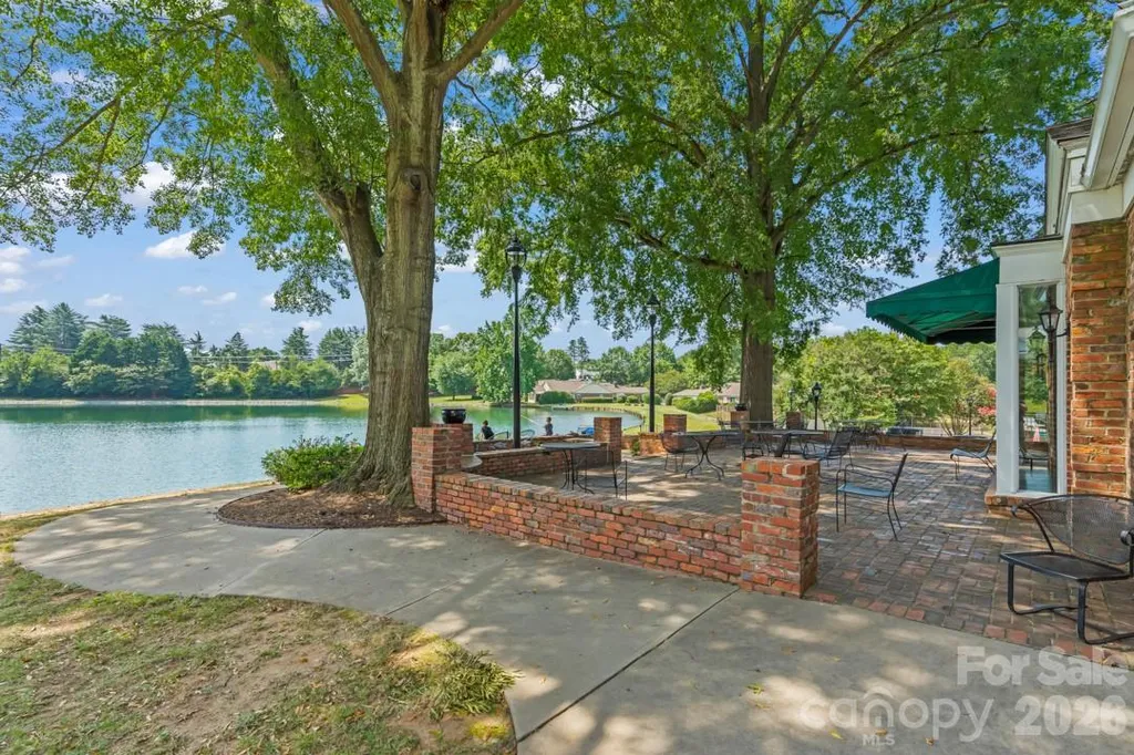 7004 Quail Hill Road Charlotte NC 28210