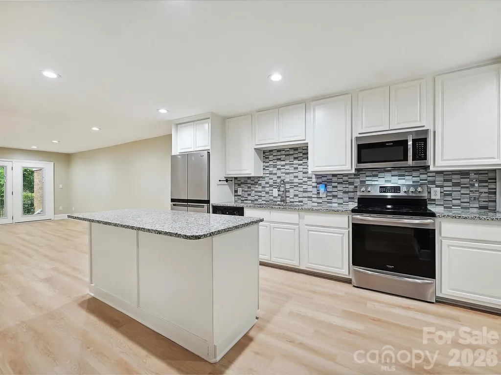 7004 Quail Hill Road Charlotte NC 28210