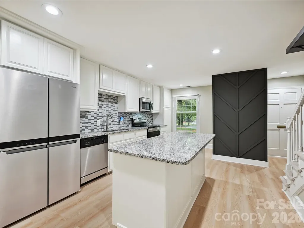 7004 Quail Hill Road Charlotte NC 28210