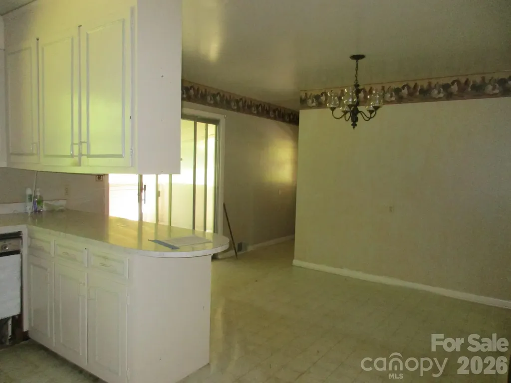 225 Davis Road Crumpler NC 28617