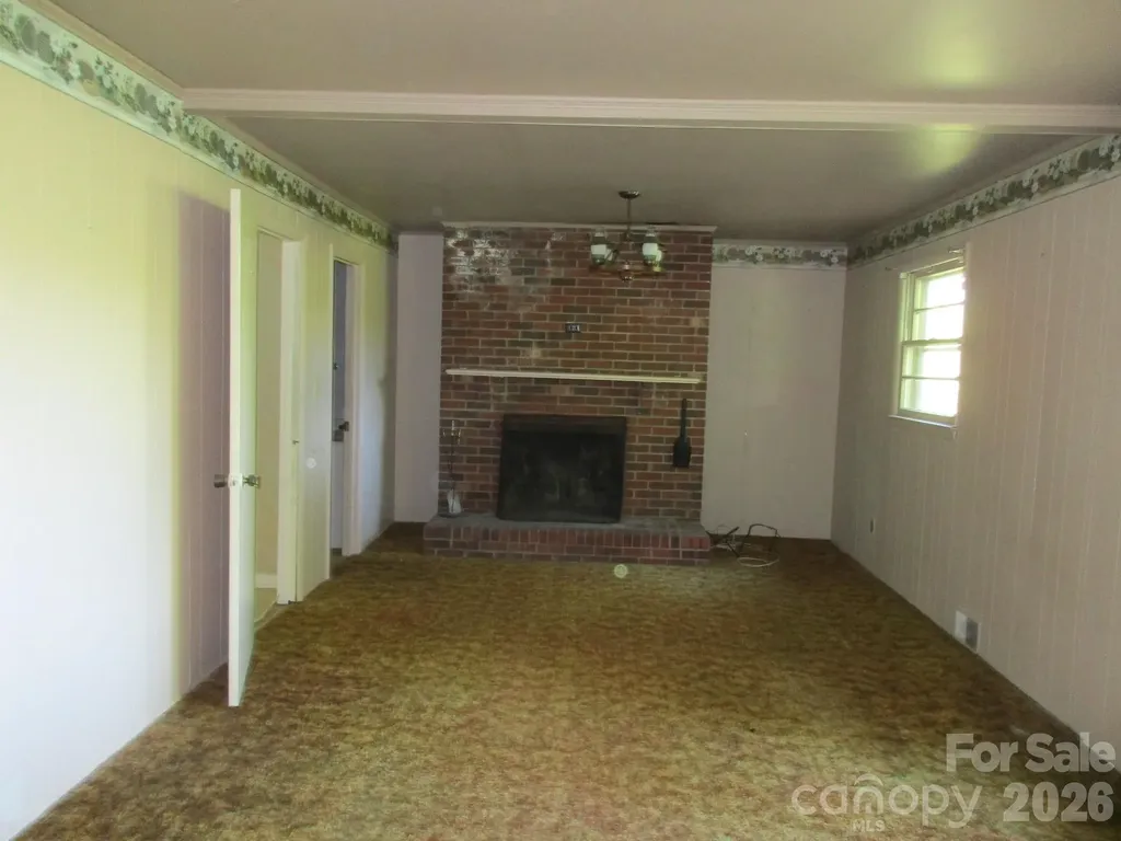 225 Davis Road Crumpler NC 28617