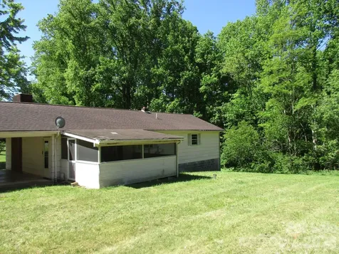 225 Davis Road Crumpler NC 28617