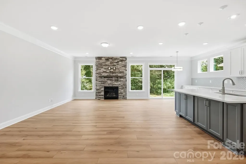 3050 Constitution Lane Gastonia NC 28056