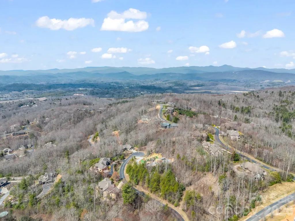 142 Mountain Elder Lane Hendersonville NC 28739