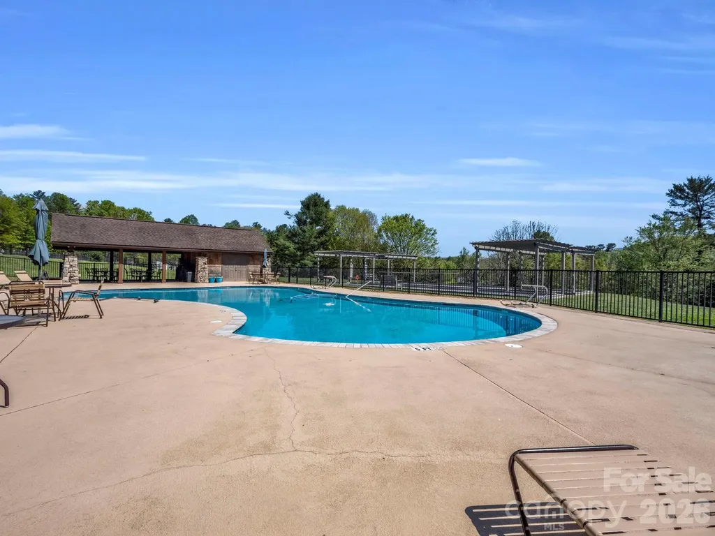 142 Mountain Elder Lane Hendersonville NC 28739