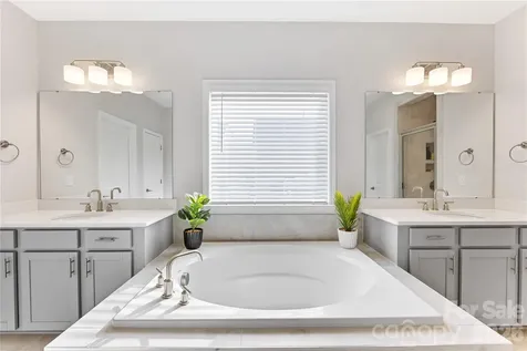 346 W Waterlynn Road Mooresville NC 28117
