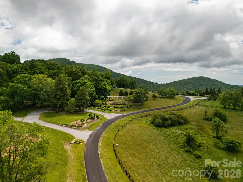#178 Dancing Bear Drive Hendersonville NC 28792