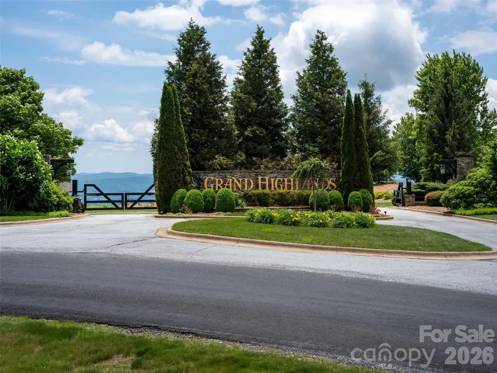 #178 Dancing Bear Drive Hendersonville NC 28792