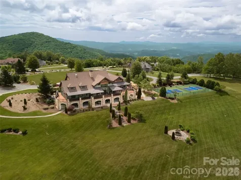 #178 Dancing Bear Drive Hendersonville NC 28792