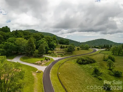 #178 Dancing Bear Drive Hendersonville NC 28792