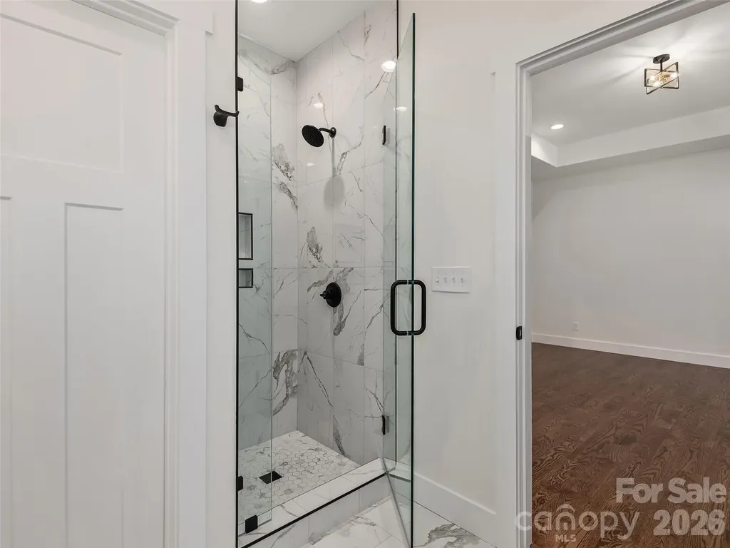 399 Crystal Heights Drive Hendersonville NC 28739