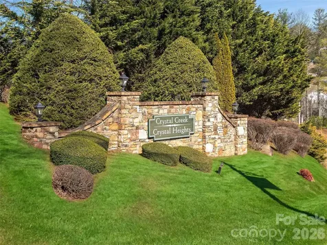 399 Crystal Heights Drive Hendersonville NC 28739