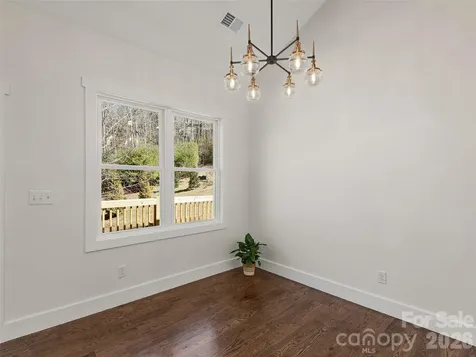 399 Crystal Heights Drive Hendersonville NC 28739