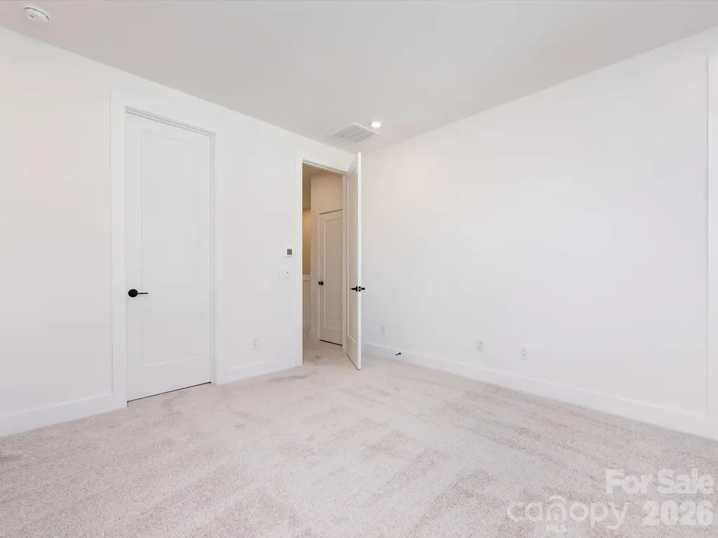 7022 Impulse Court Charlotte NC 28205