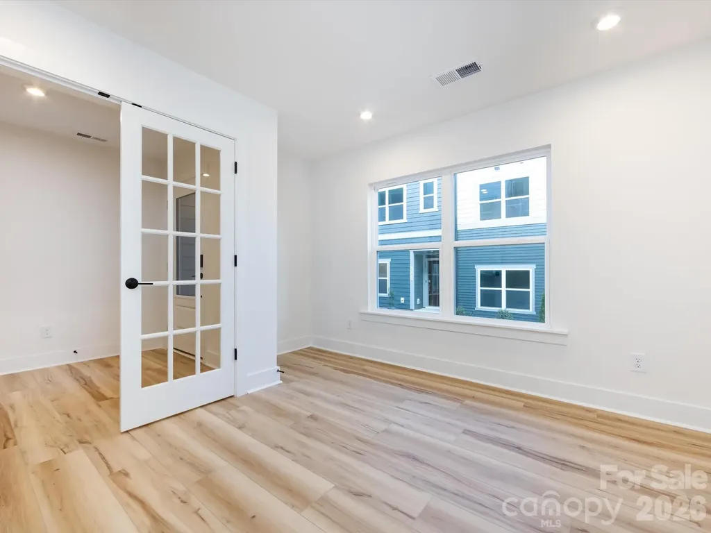 7022 Impulse Court Charlotte NC 28205