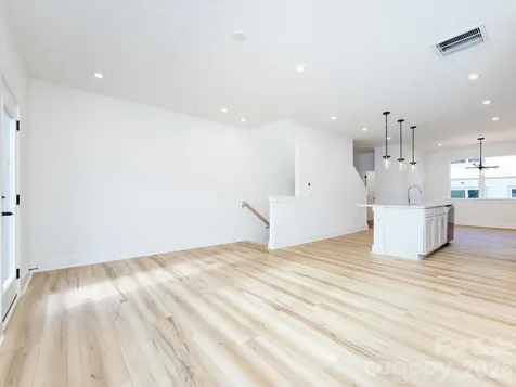 7022 Impulse Court Charlotte NC 28205