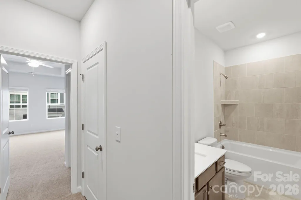 6213 Kimball Court Charlotte NC 28216
